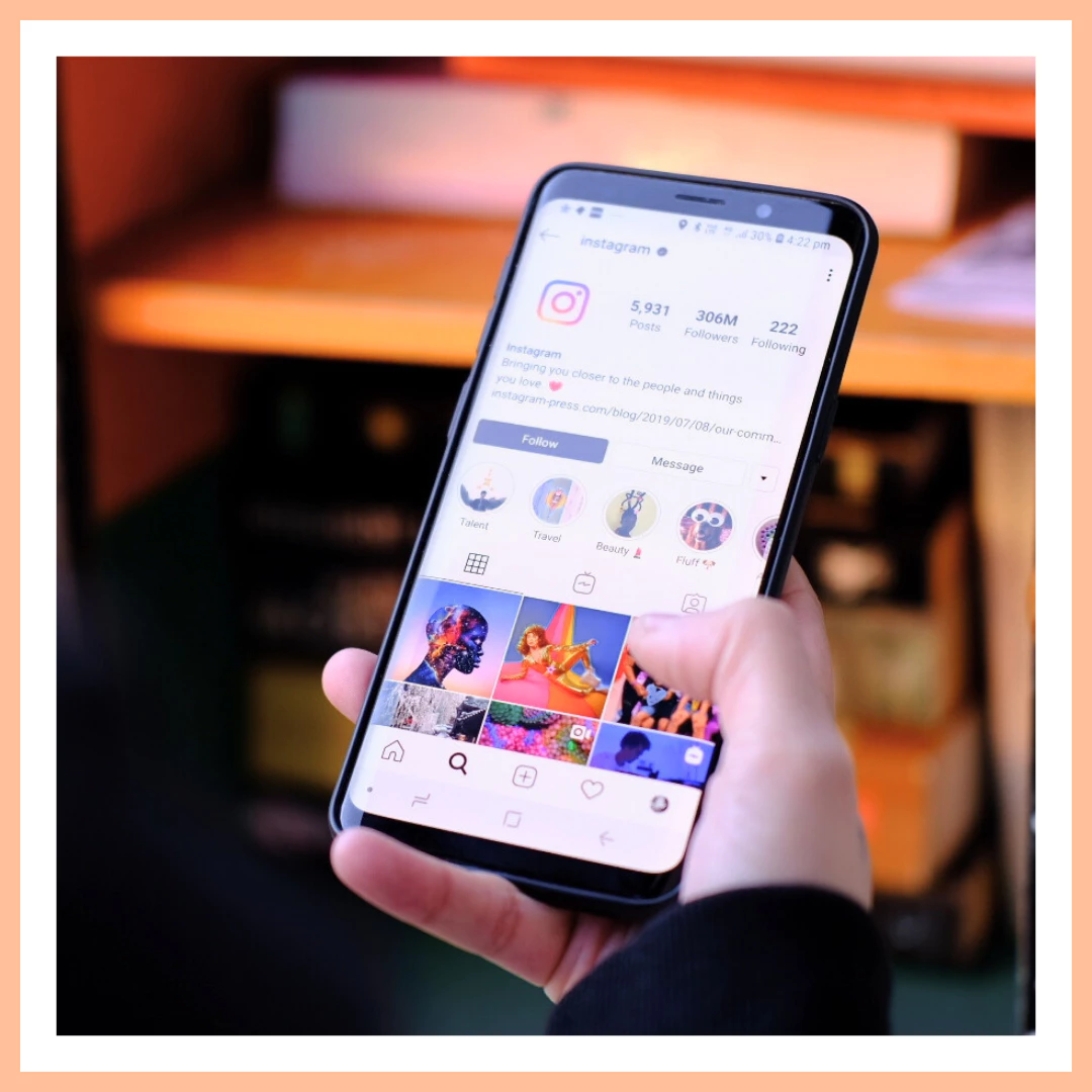 Formation Instagram - ©️Oni_bug Formation Instagram professionnelle pour créer une présence impactante sur les réseaux sociaux